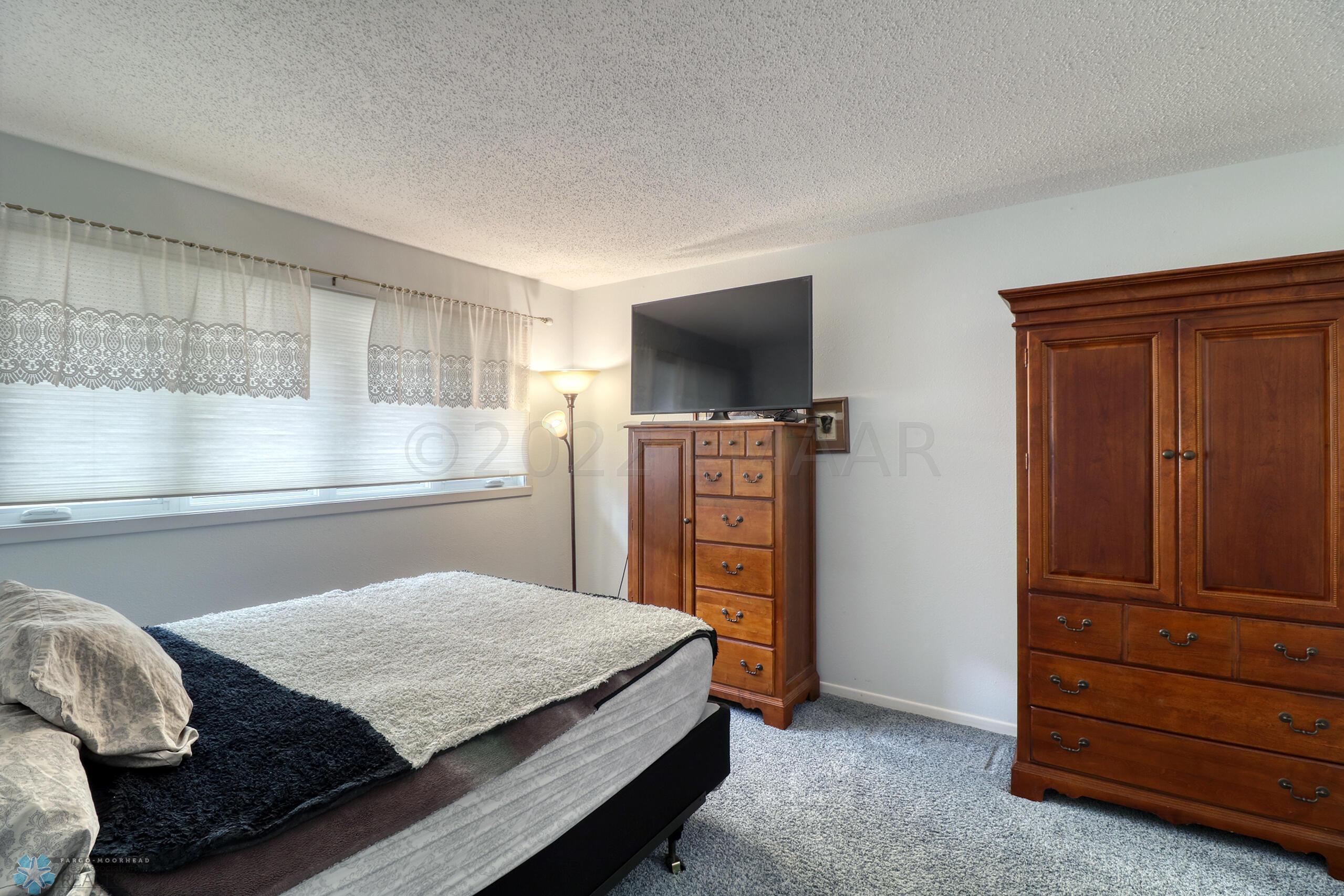 Master Bedroom1_2