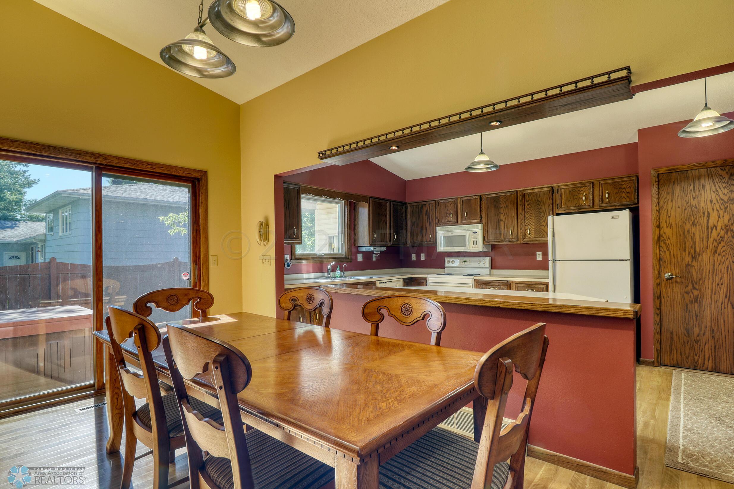 Dining Area1_3