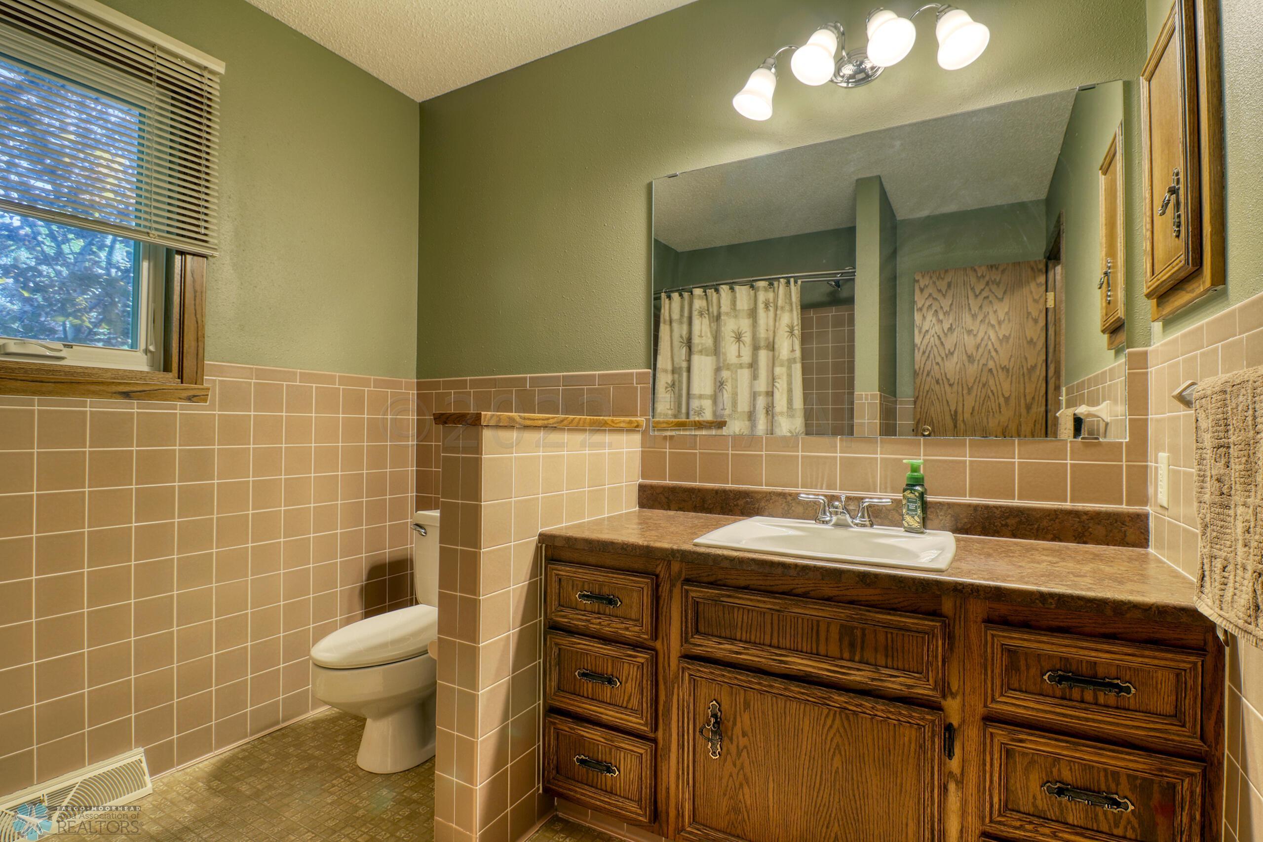 Bathroom1_1
