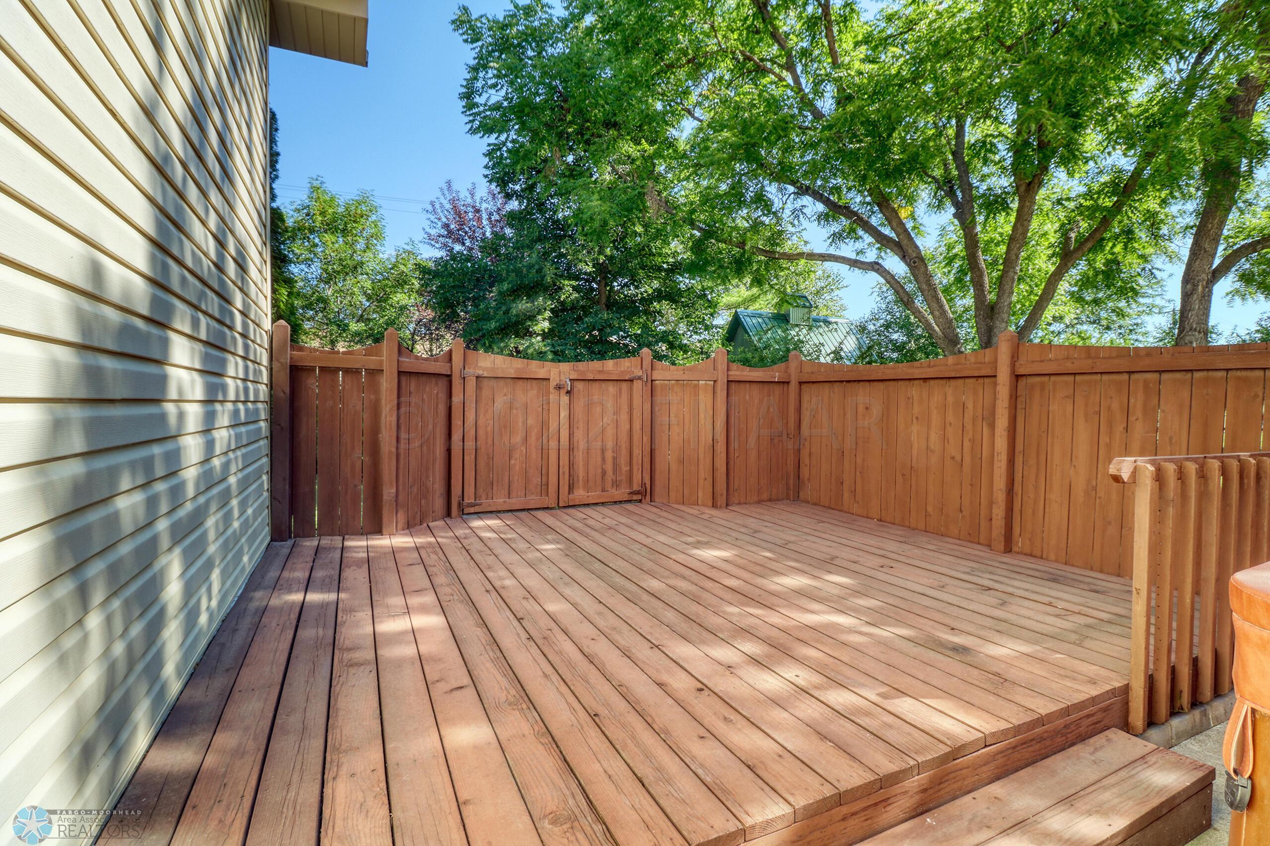 Backyard Patio1_2