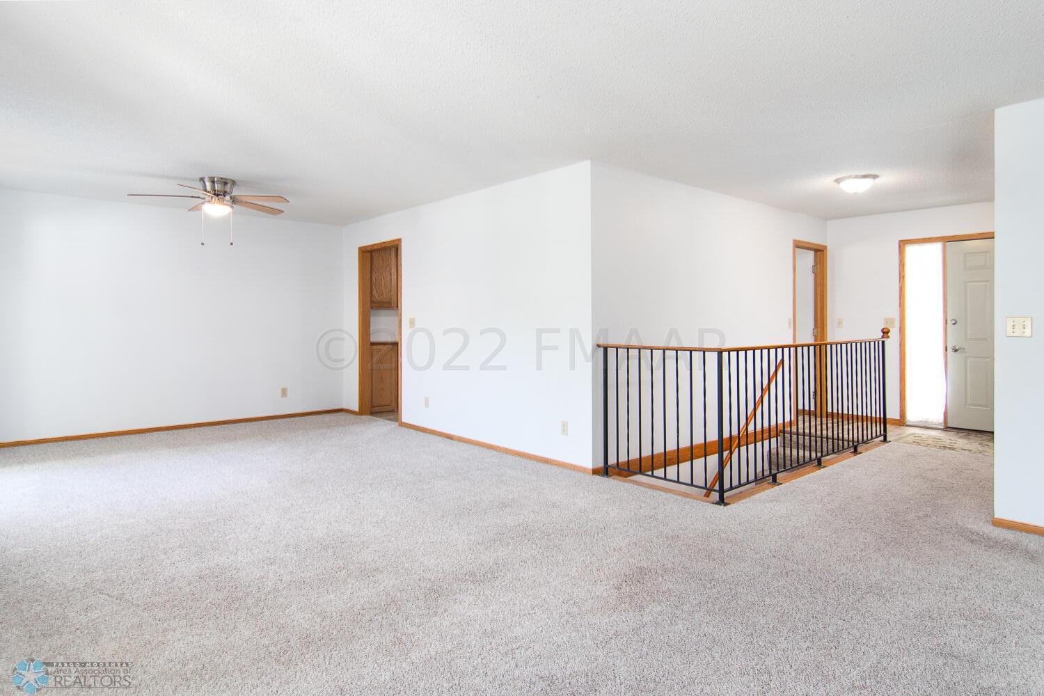 Dining & Entry