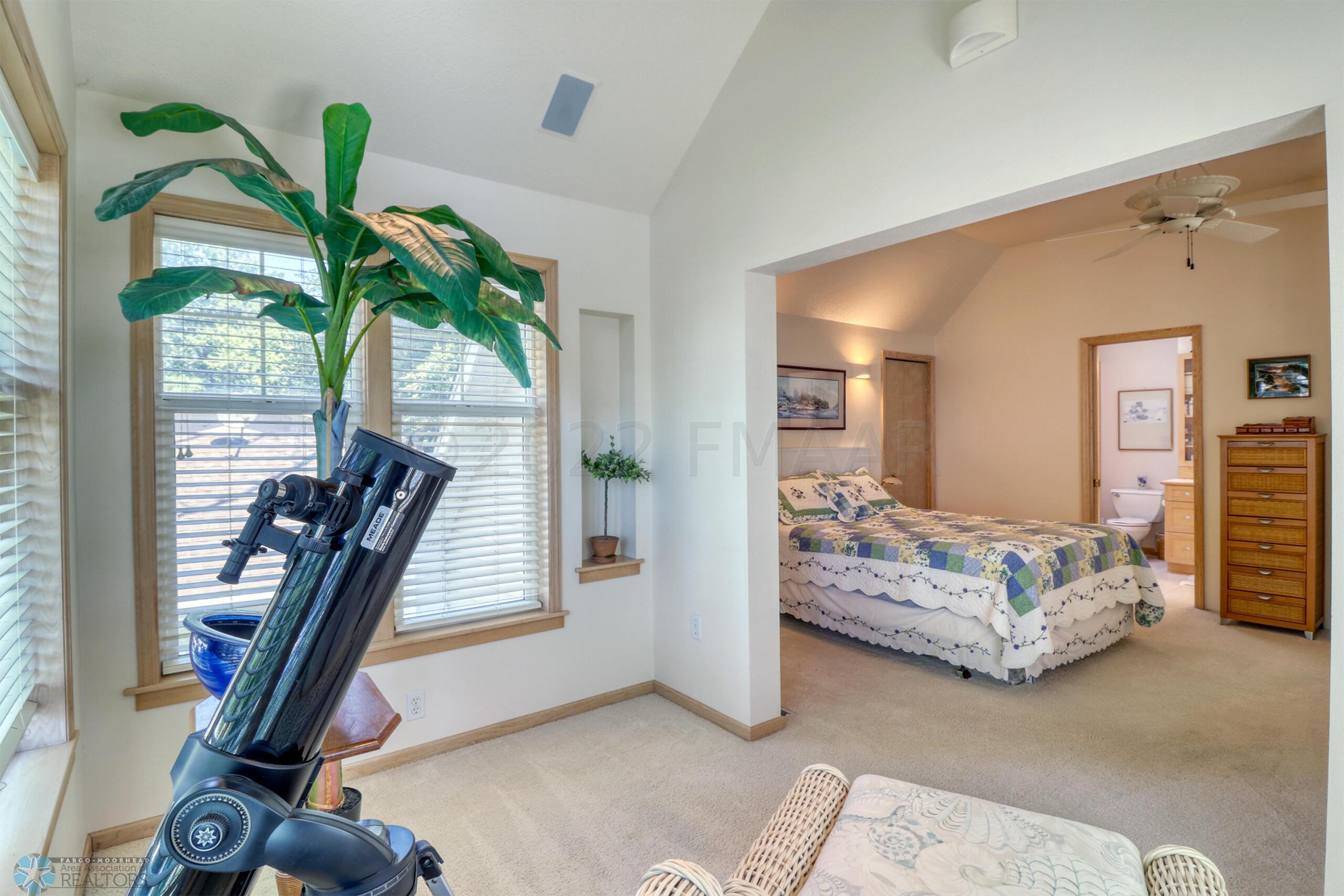 Master Bedroom1_3