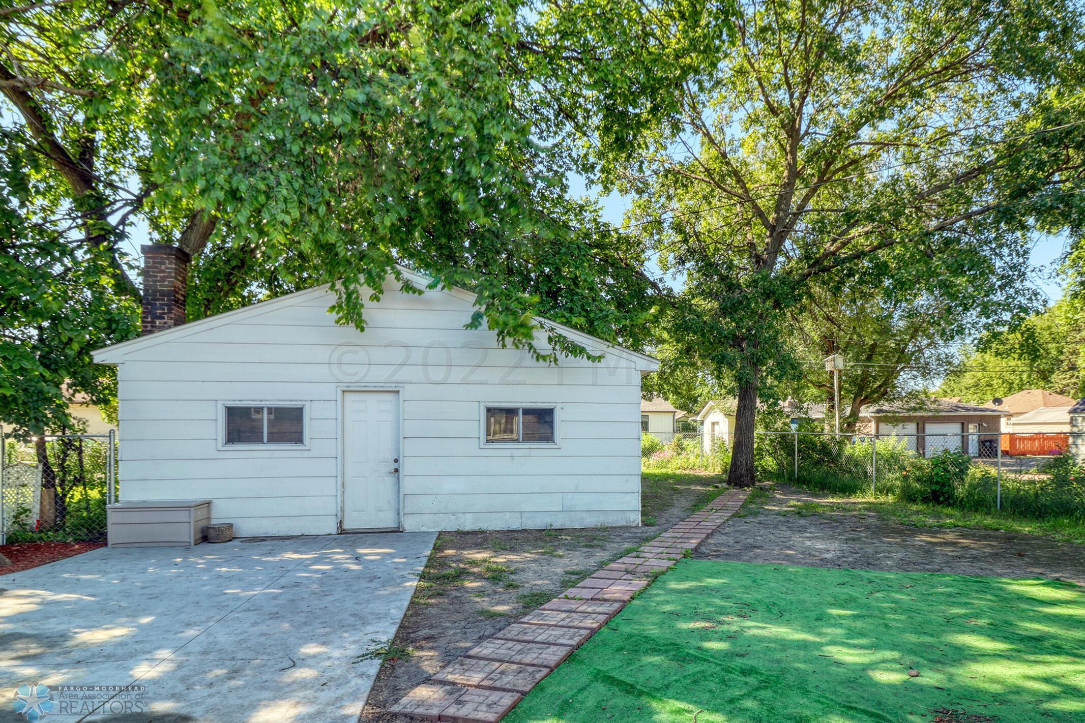 Backyard1_0