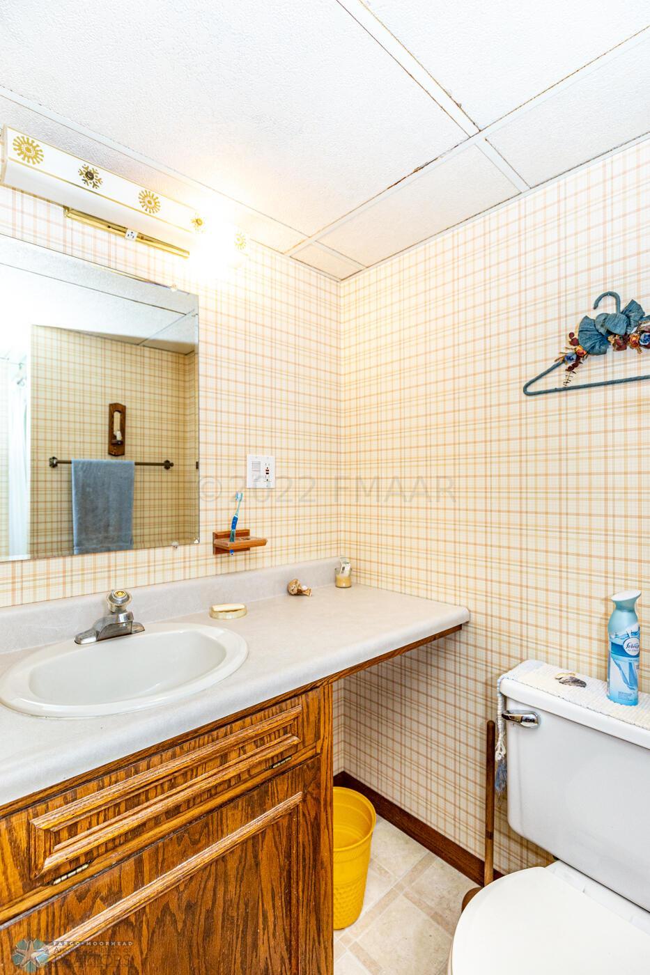 (30) 3:4 Bath