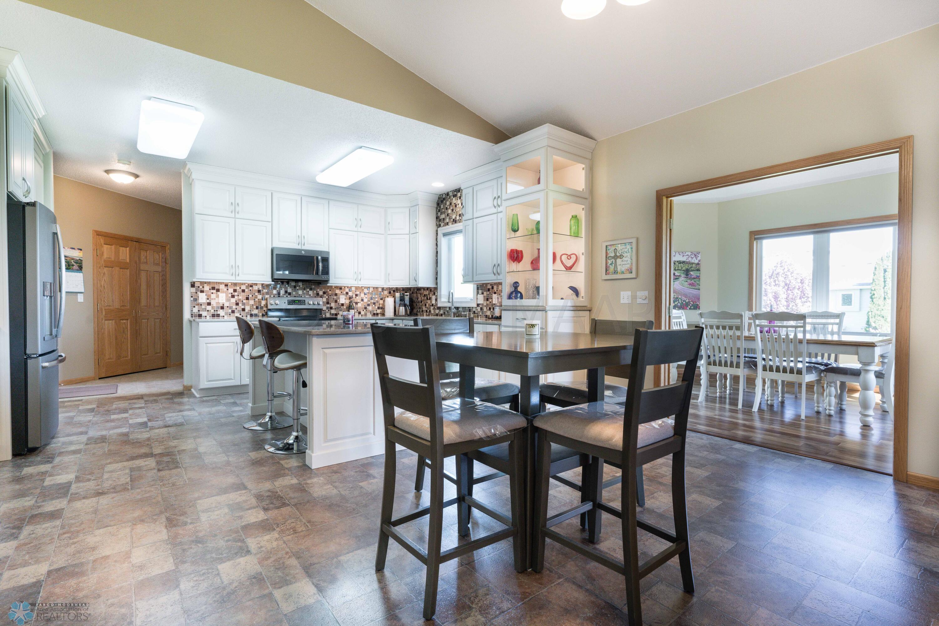 3140 9th Ave S_22.Dining