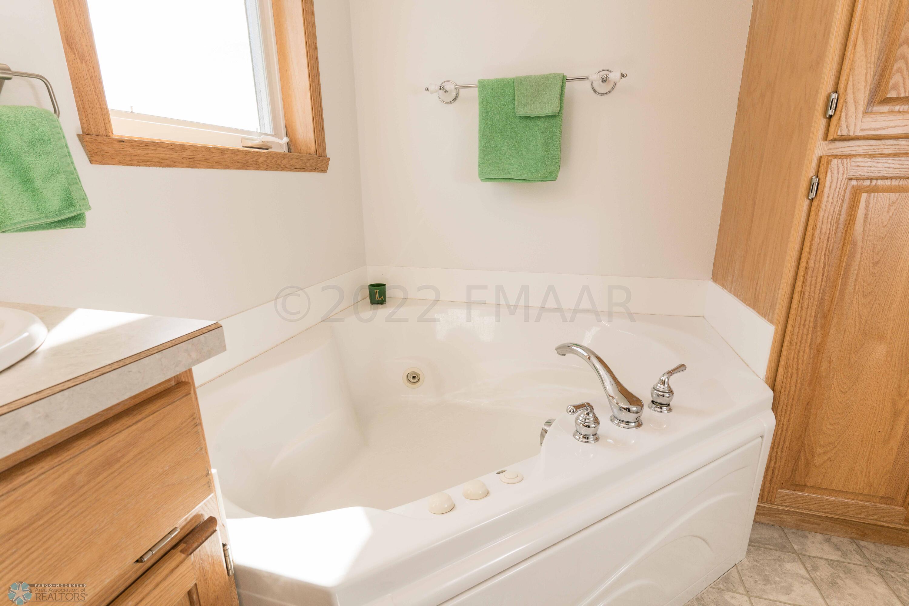 3140 9th Ave S_37.Primary Ensuite
