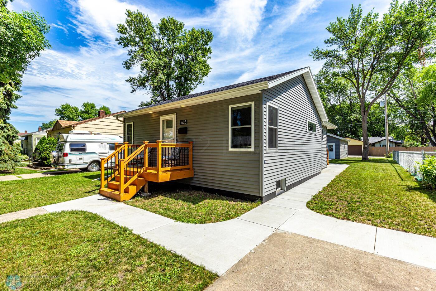 Home-32