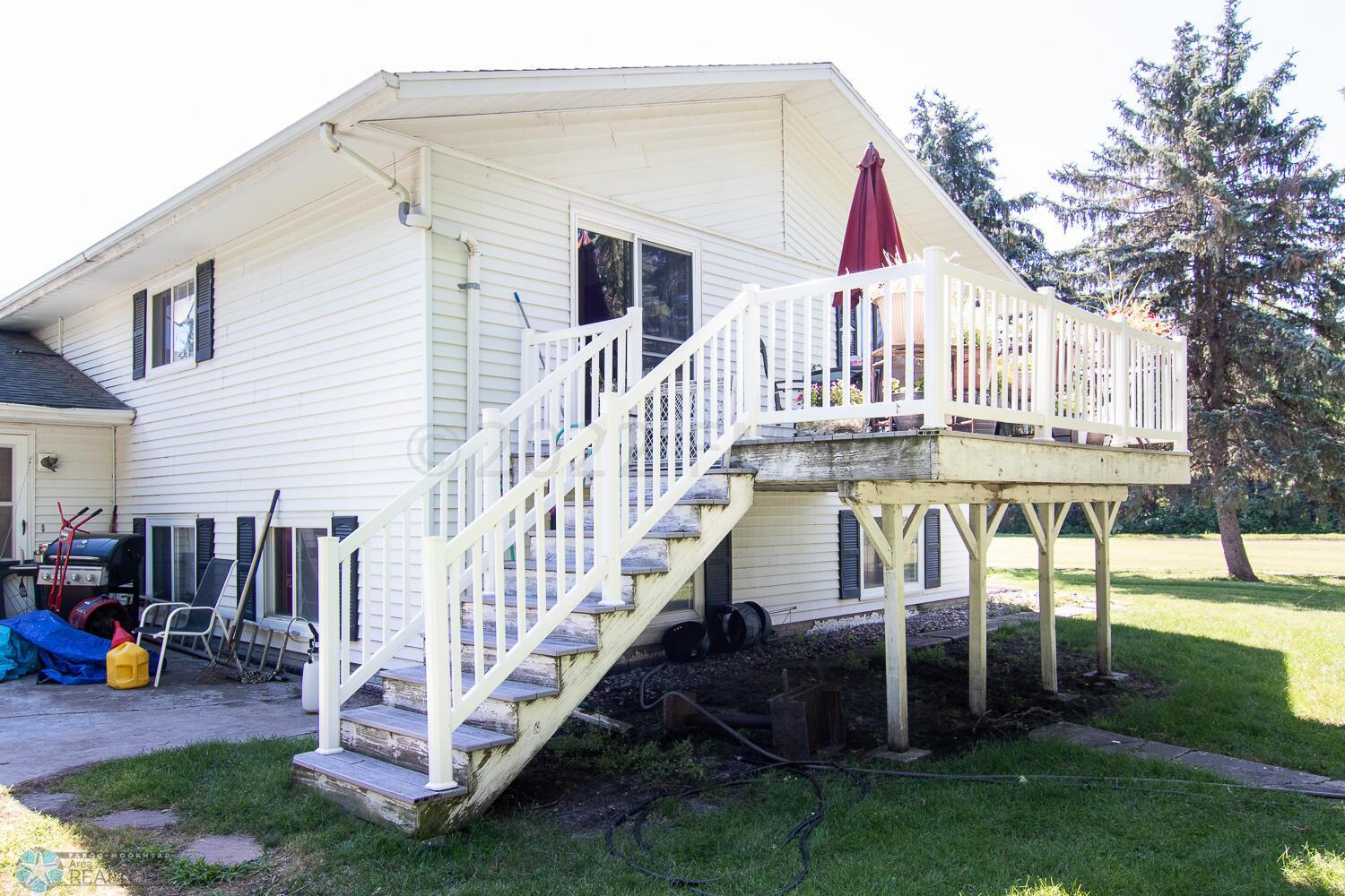 Maintenance free deck