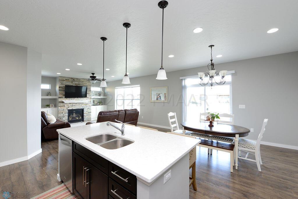 Nice Bright Main Floor