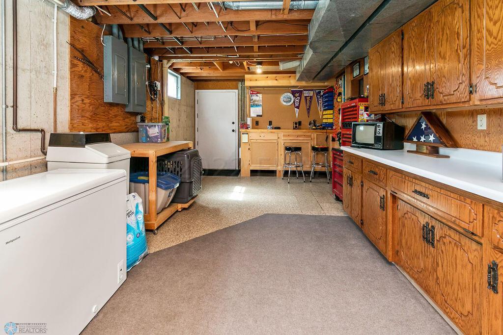 Storage/Utility/laundry/workshop space
