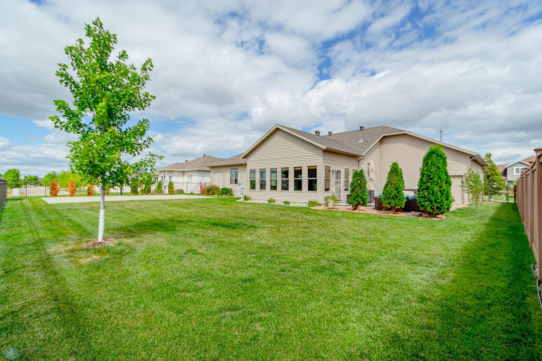 2036 7 St E, West Fargo, ND 58078-54