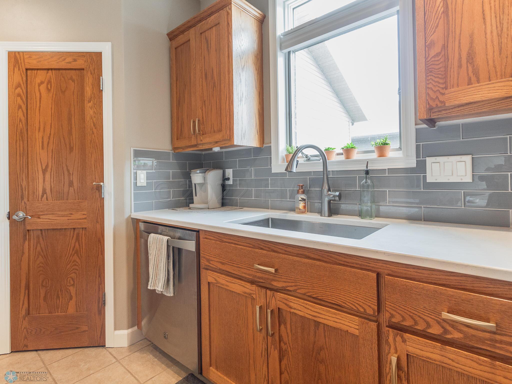 2036 7 St E, West Fargo, ND 58078-05