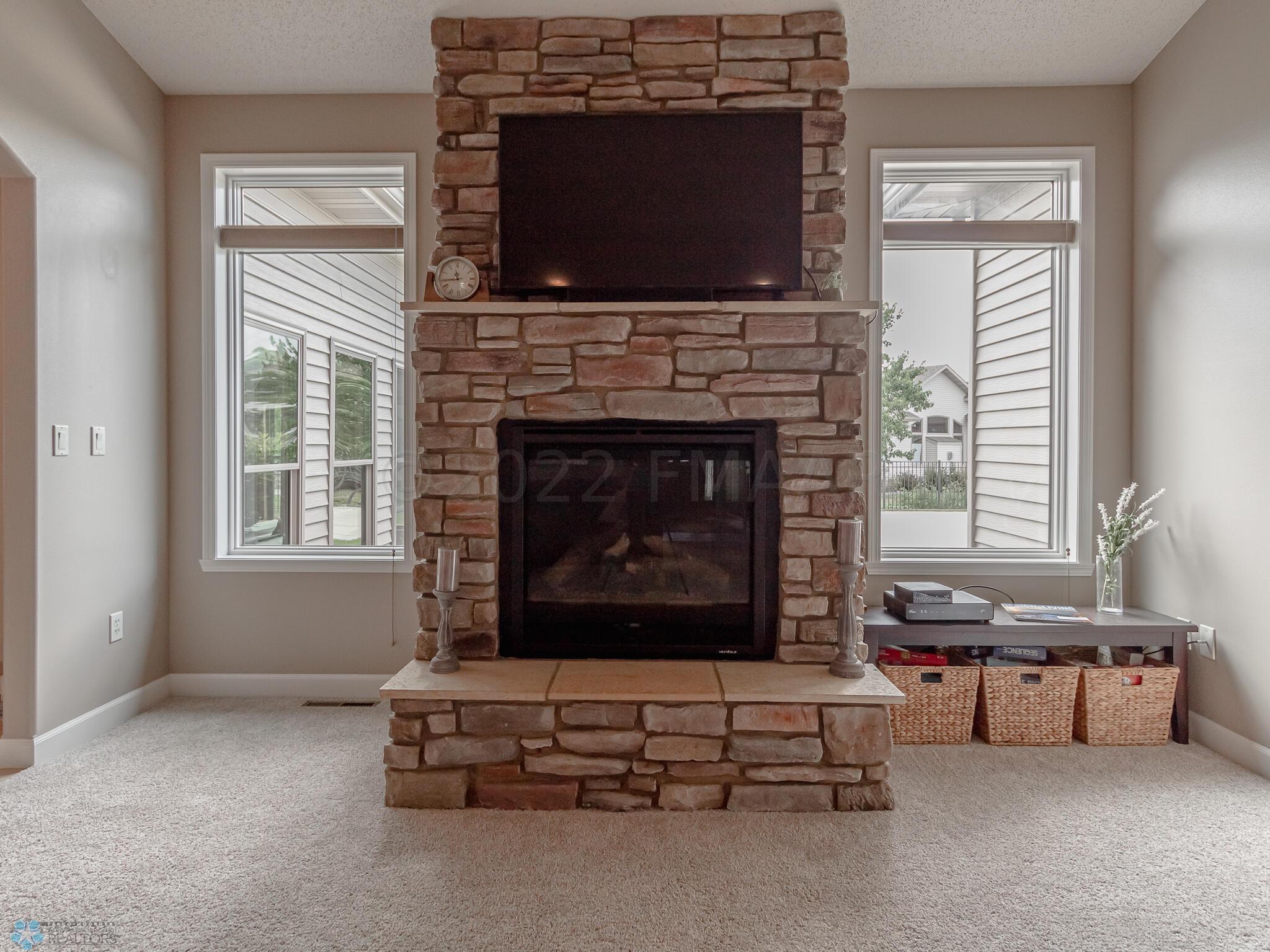 2036 7 St E, West Fargo, ND 58078-27