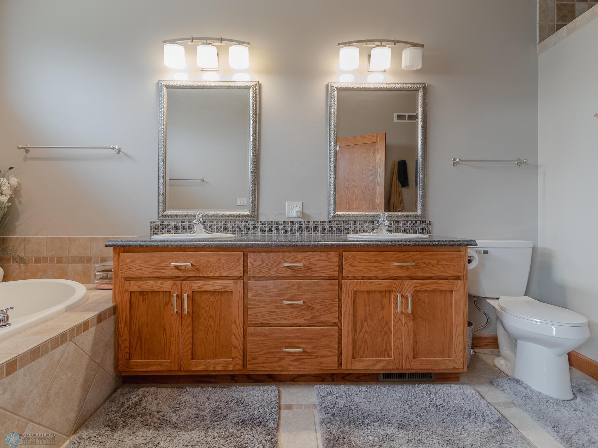 2036 7 St E, West Fargo, ND 58078-15