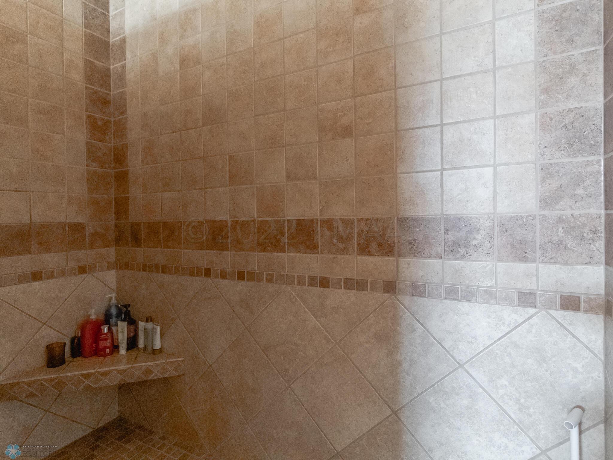 2036 7 St E, West Fargo, ND 58078-17