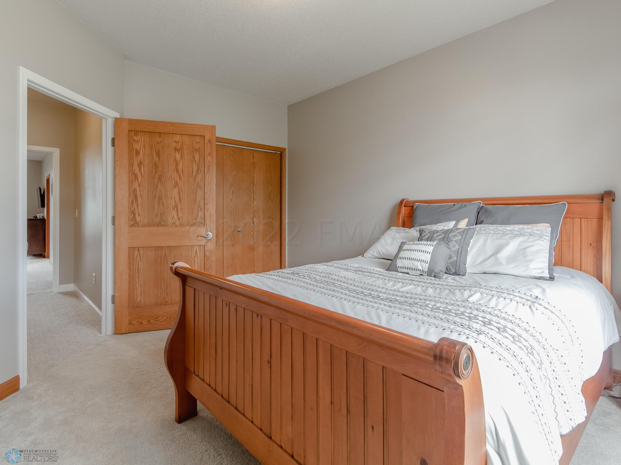 2036 7 St E, West Fargo, ND 58078-21