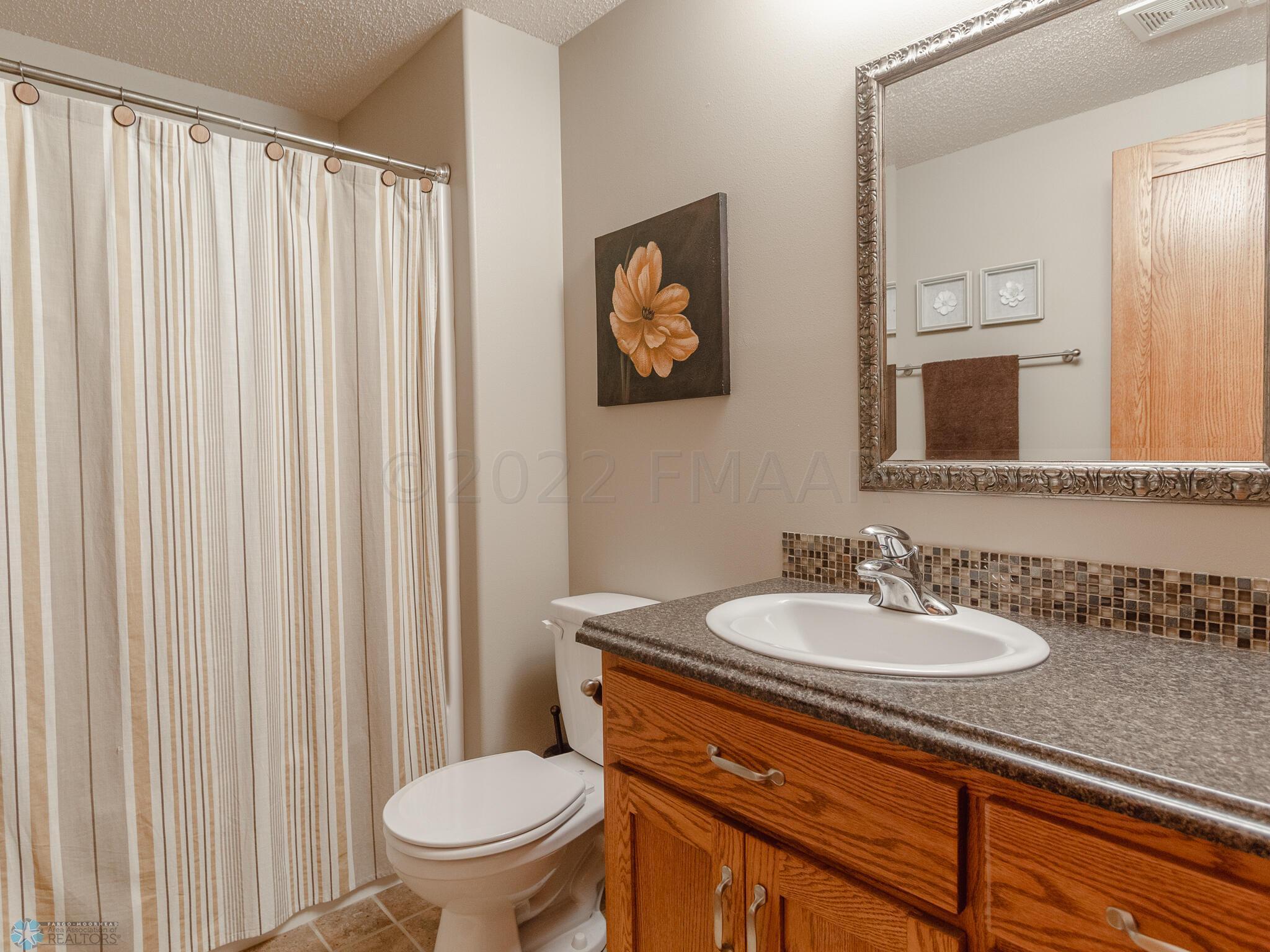 2036 7 St E, West Fargo, ND 58078-44