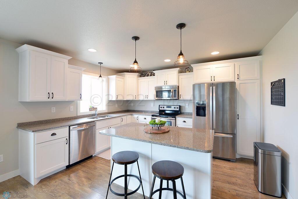 2252 14th St W West Fargo