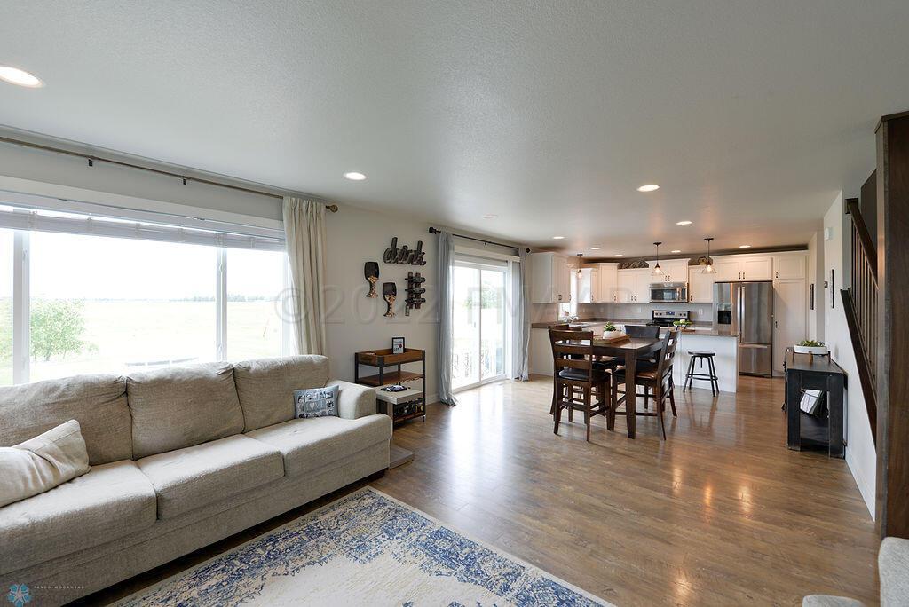 2252 14th St W West Fargo