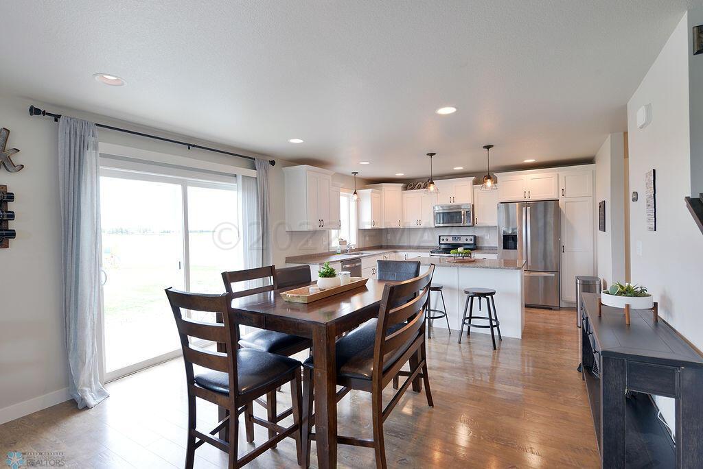 2252 14th St W West Fargo
