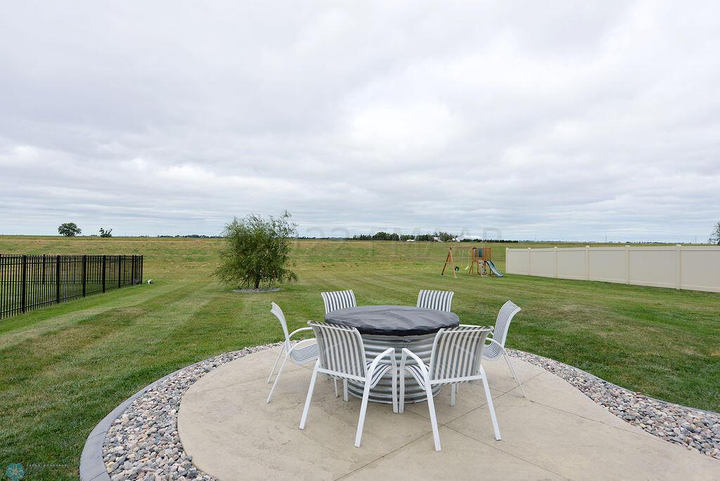 2252 14th St W West Fargo