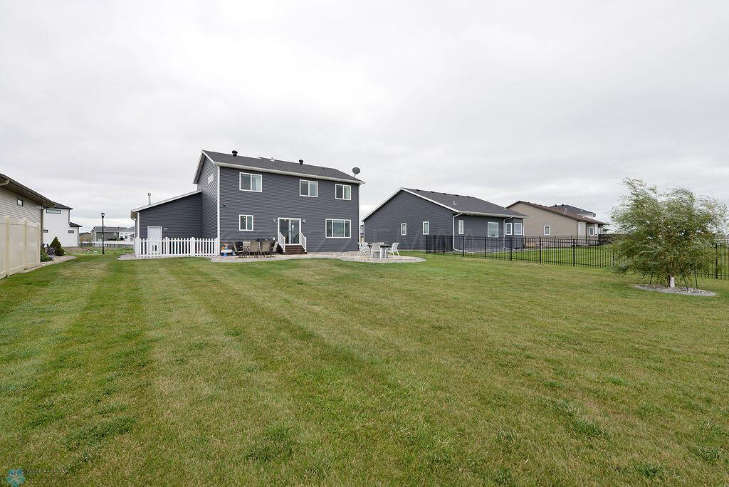 2252 14th St W West Fargo
