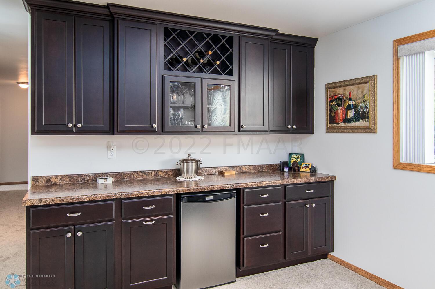 Bar/Kitchenette
