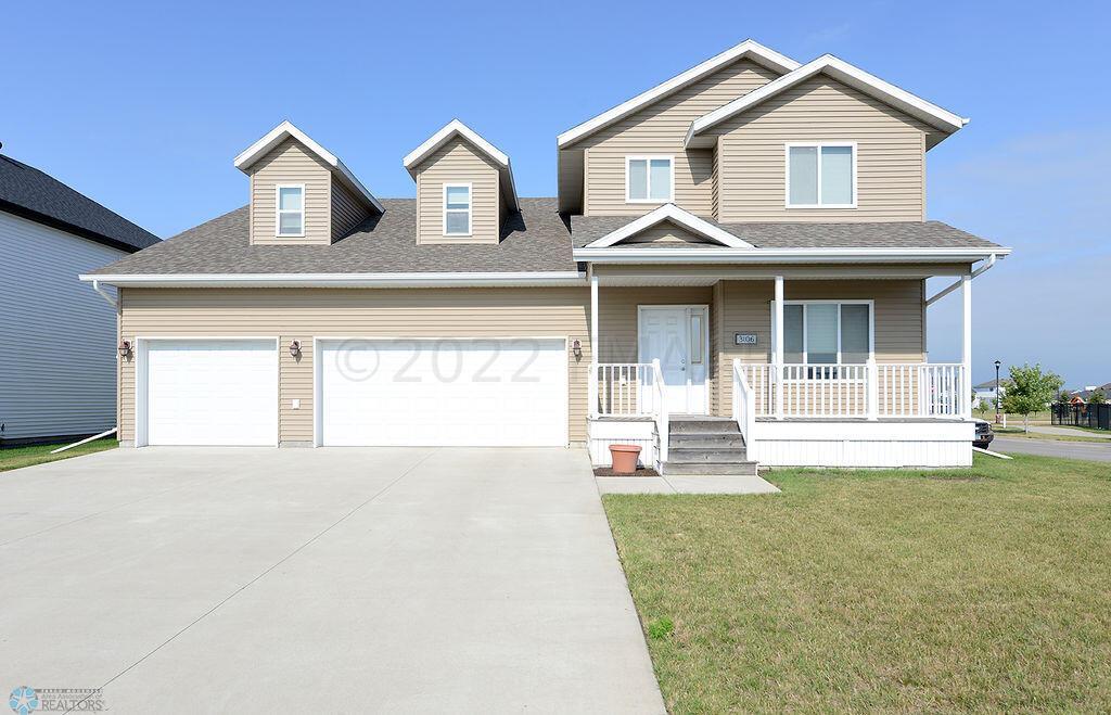 Spacious 2 Story with Lg Bonus Room