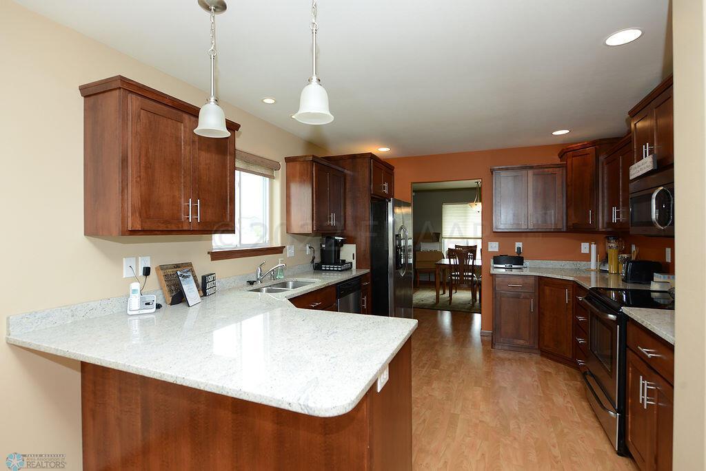 Nice Kitchen with Granite Countertops