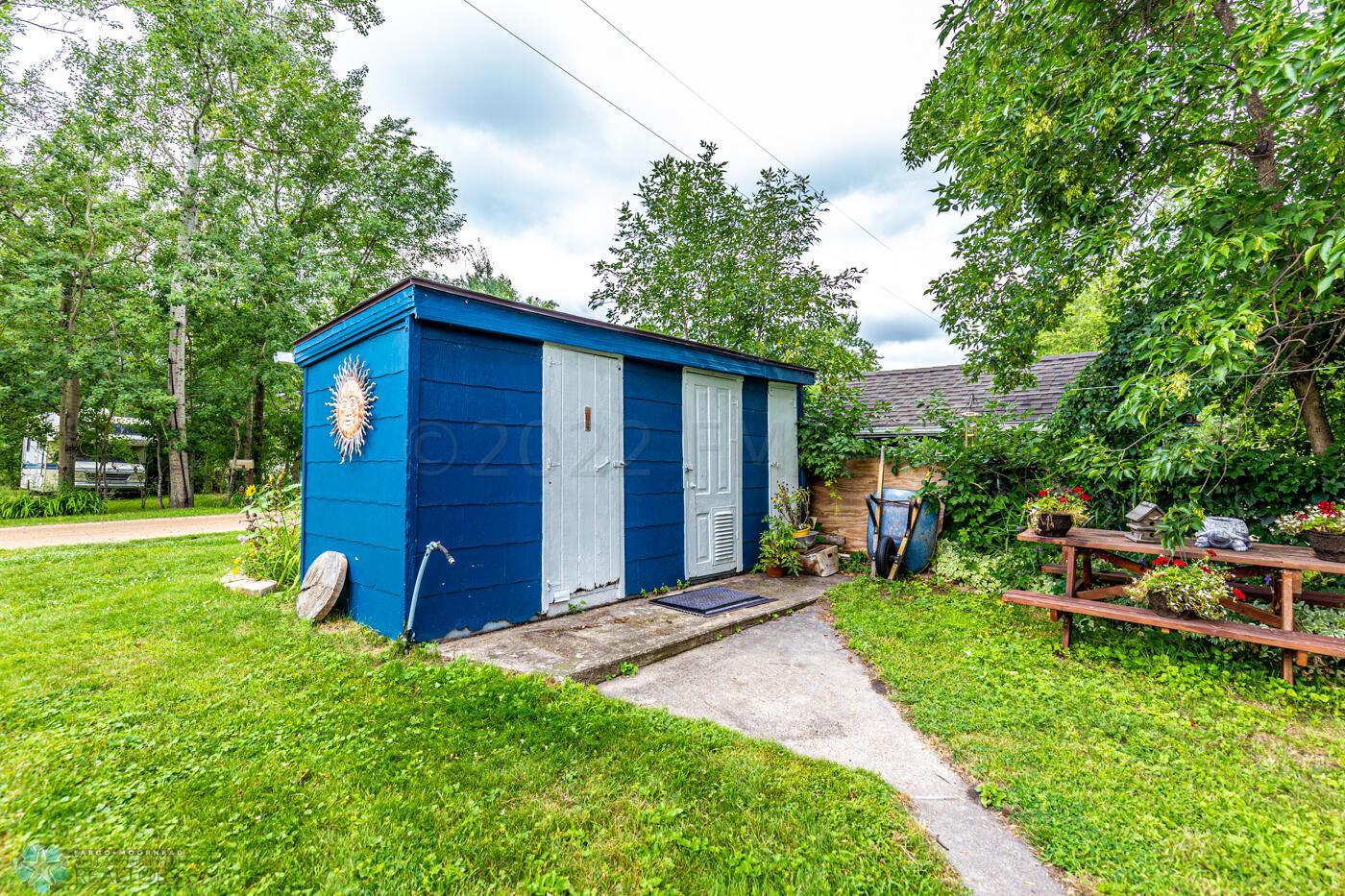 Shed