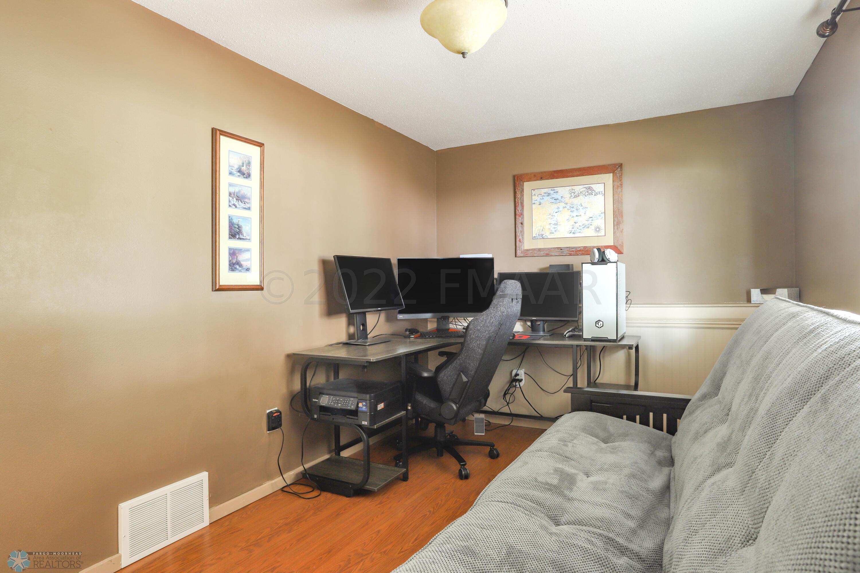 Lower Level Bedroom 2
