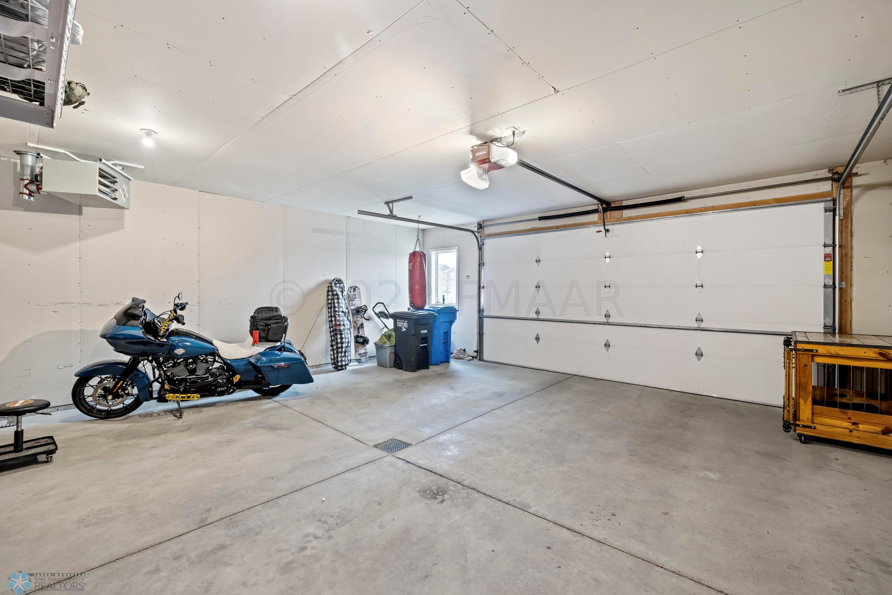 Amdak_5853 55th Ave S Fargo__28