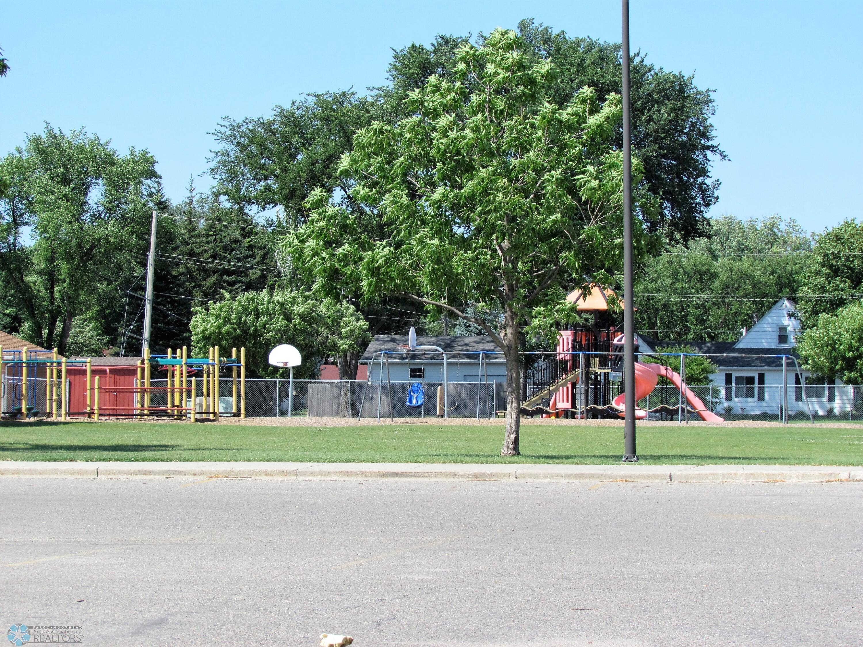 Playground in Walking Distance