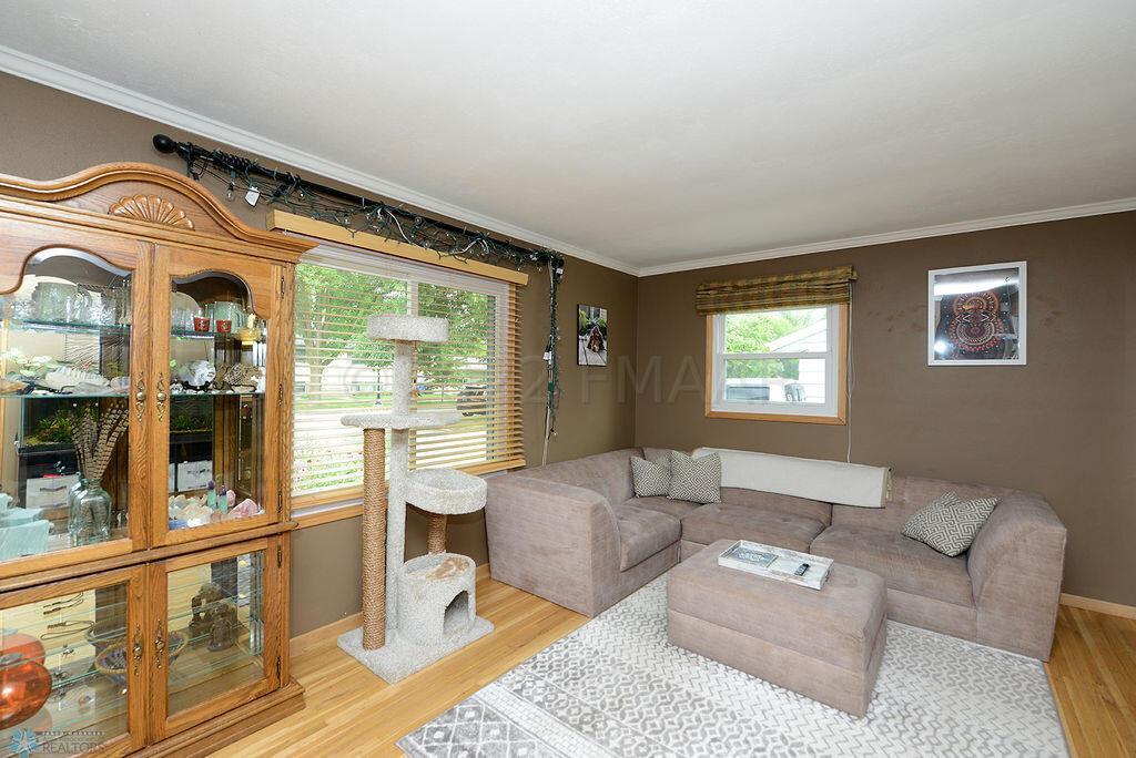 Living Rm w Hardwood Floors