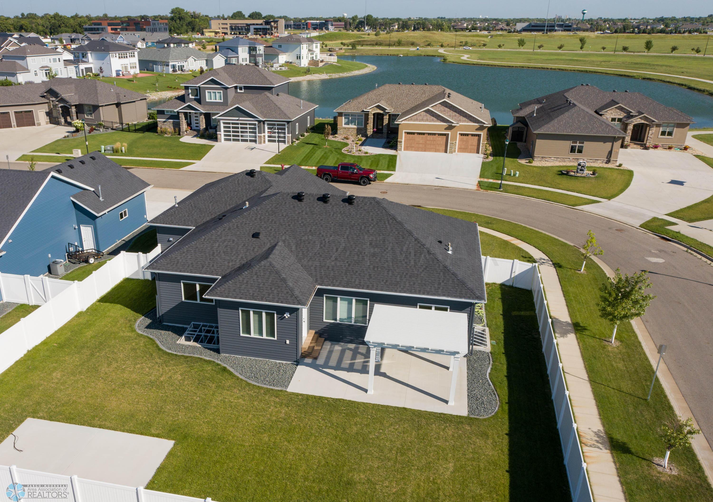 2540 N Pond Dr E WFgo (7)