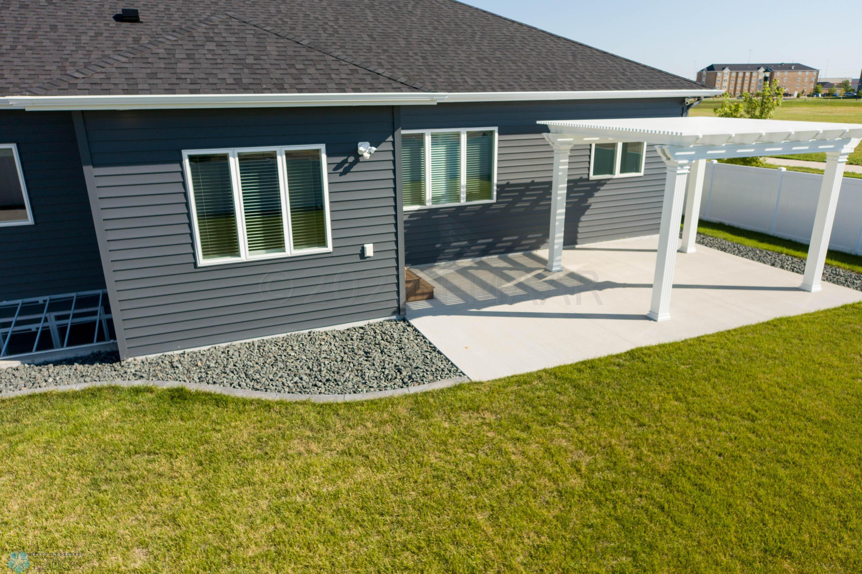 2540 N Pond Dr E WFgo (13)