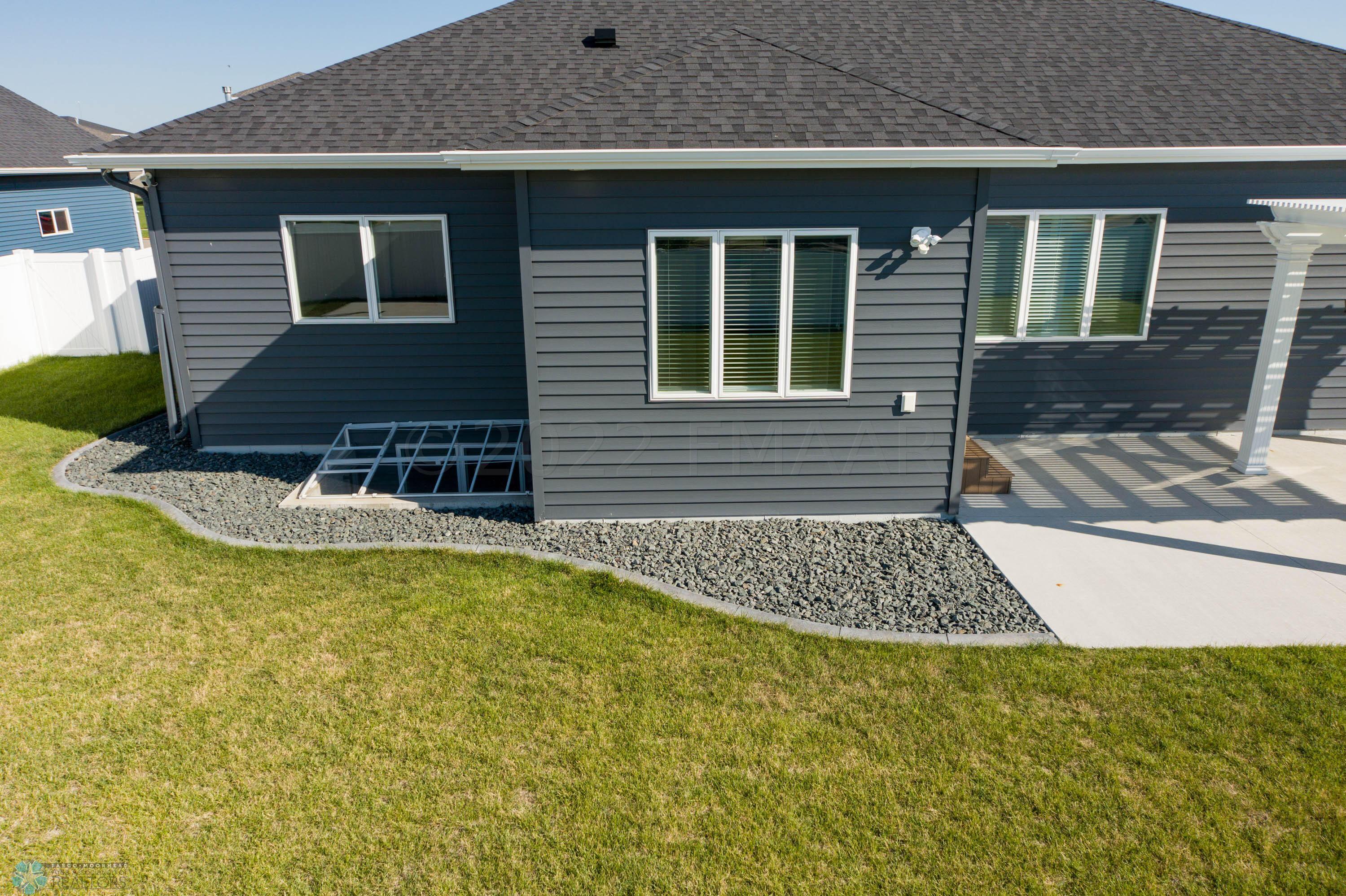2540 N Pond Dr E WFgo (14)