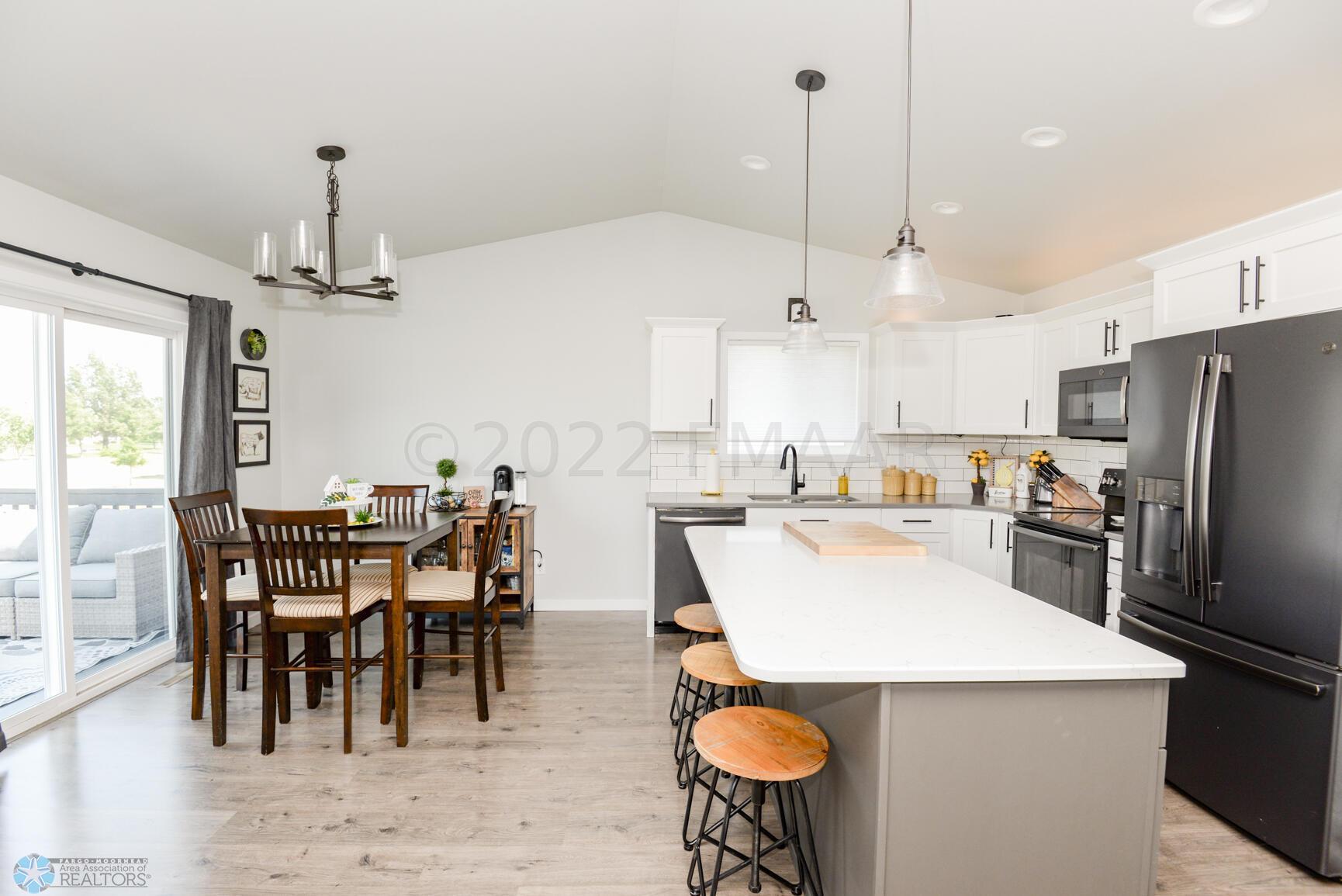 Kitchen/Dining