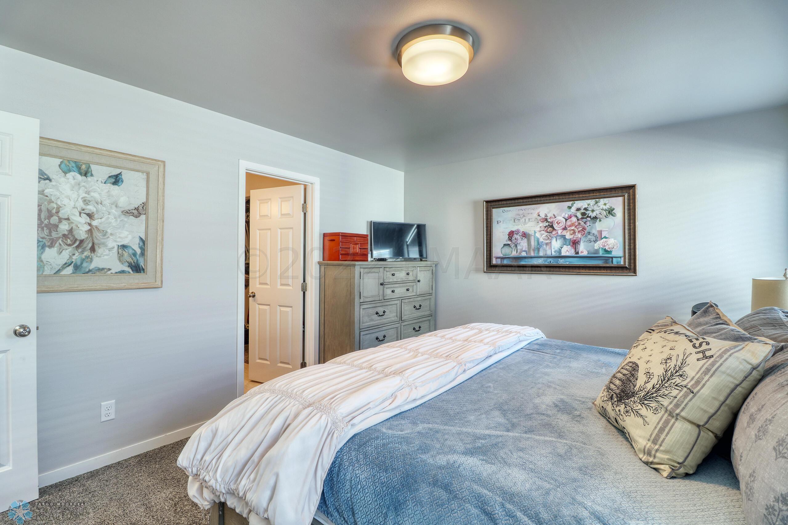 Master Bedroom1_2