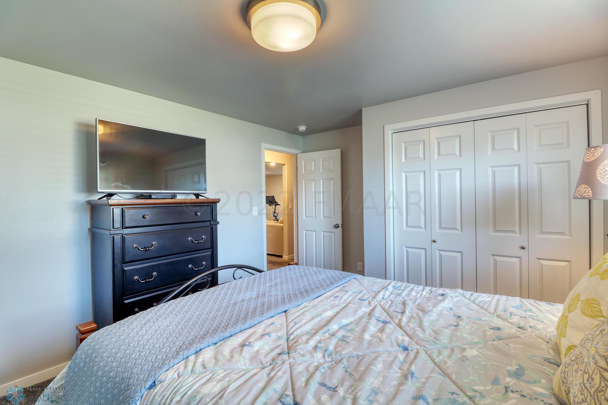 Basement Bedroom1_2