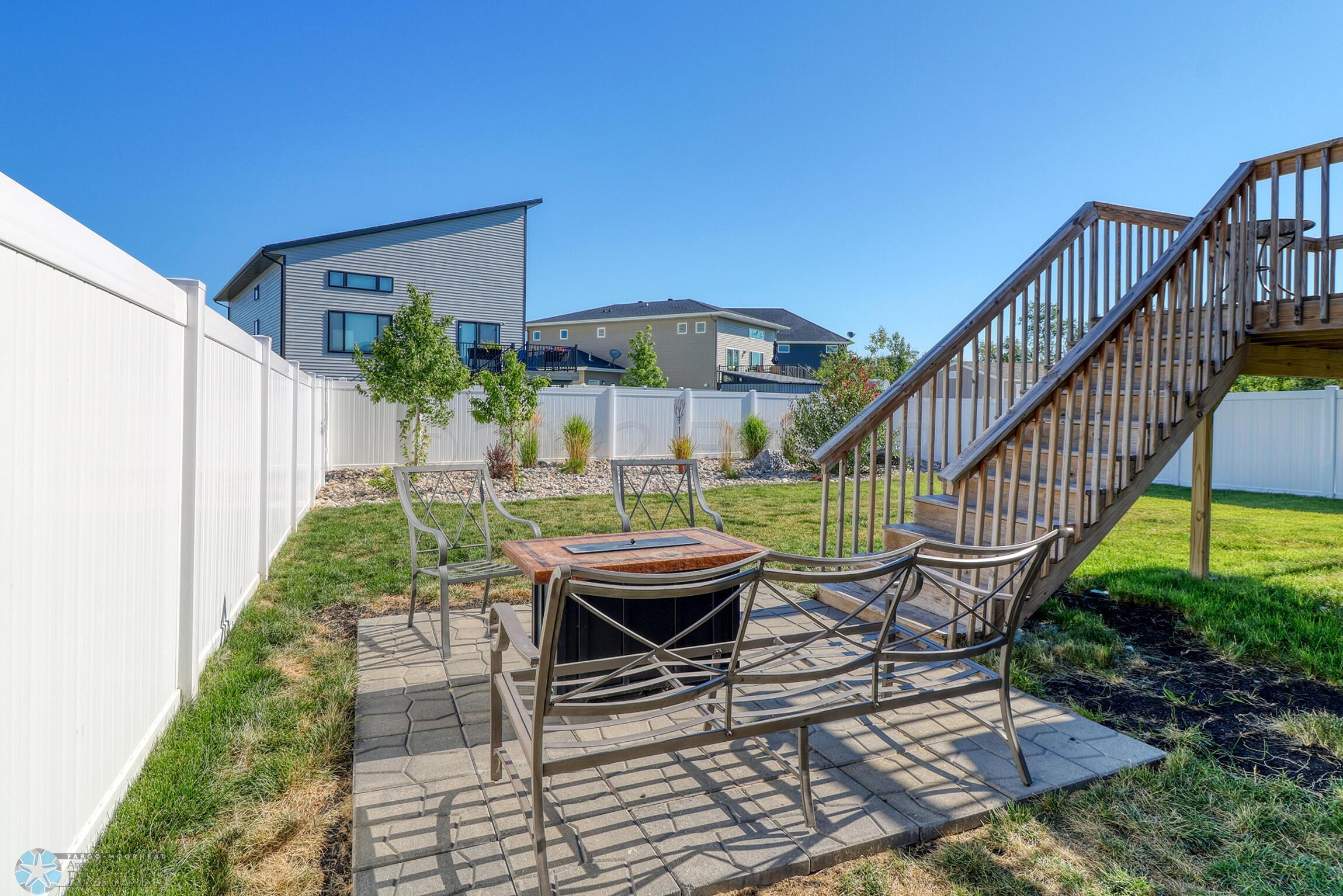 Backyard1_2