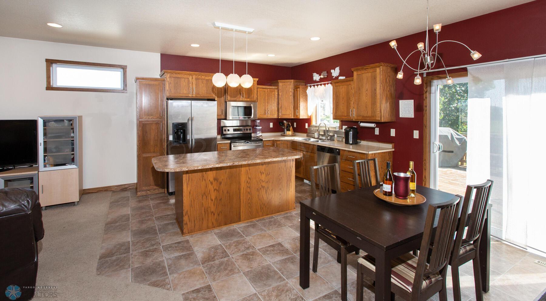 Kitchen/Dining