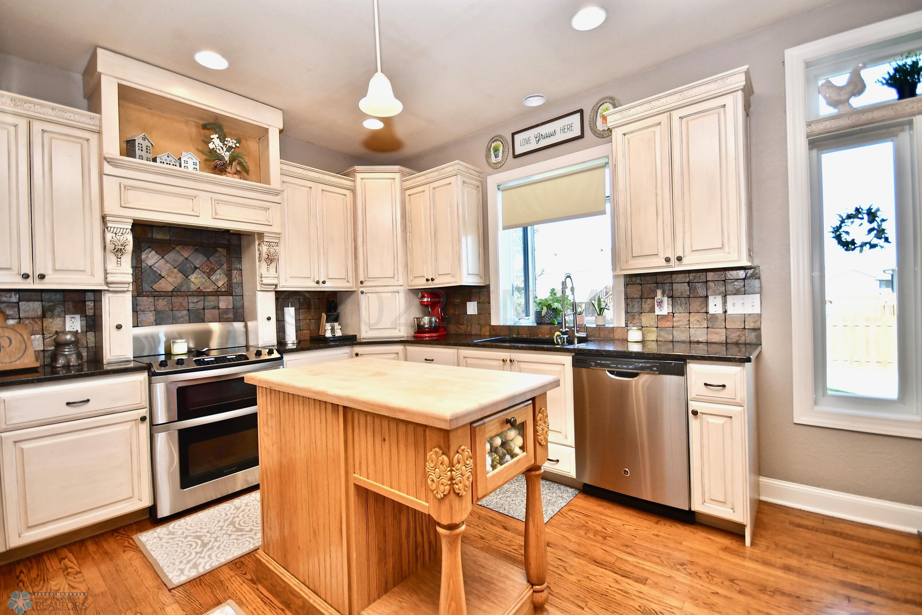 Kitchen 4
