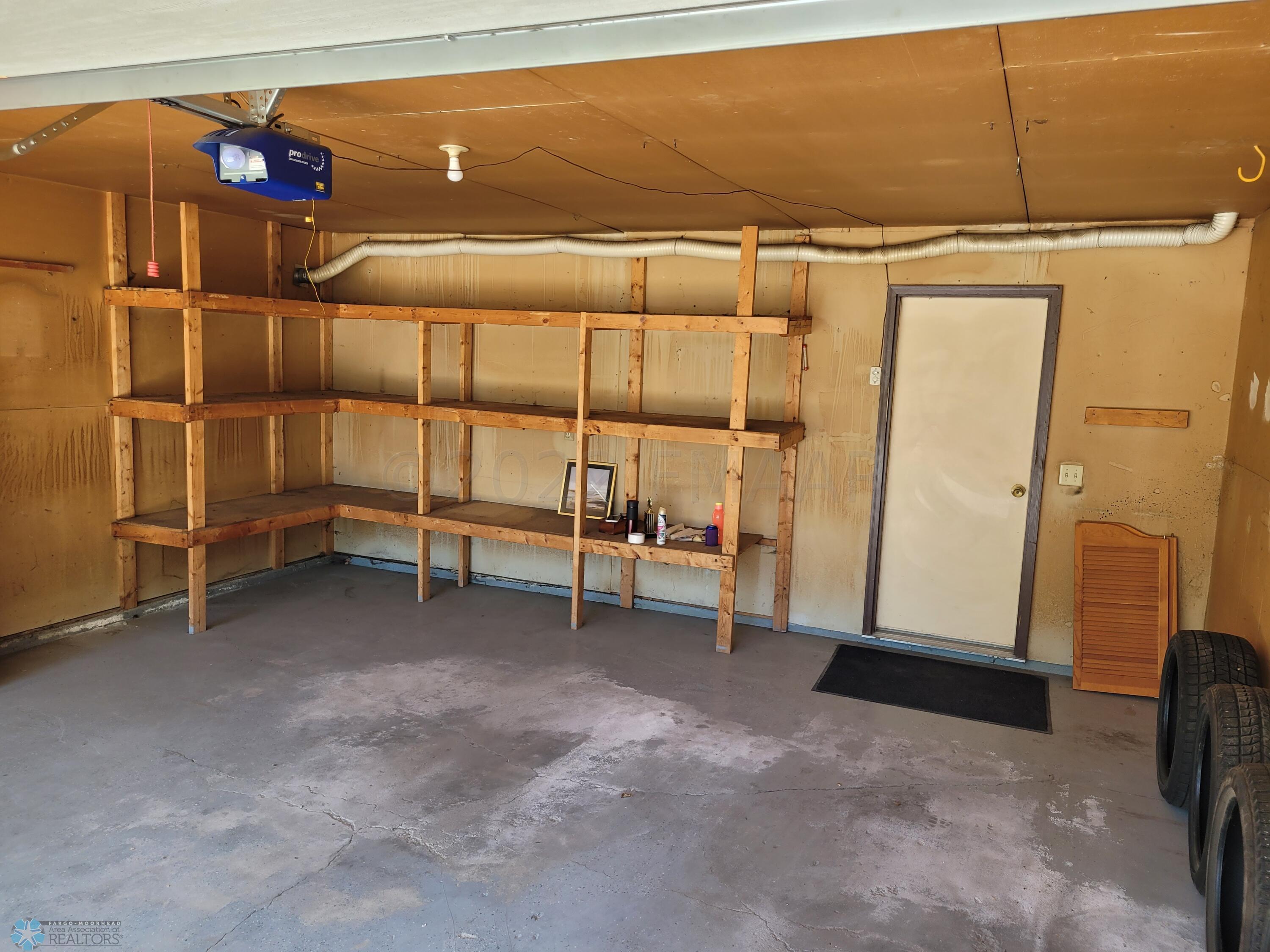 MORE GARAGE