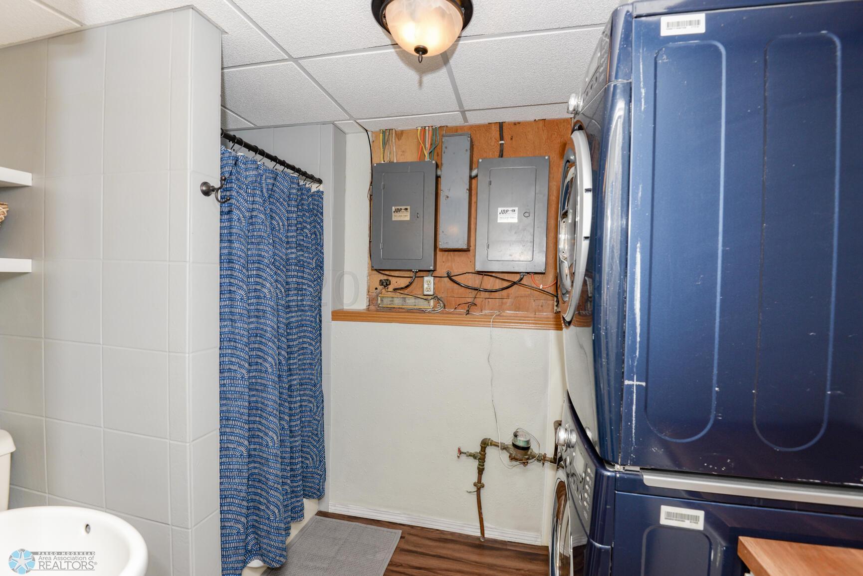 3/4 Bathroom