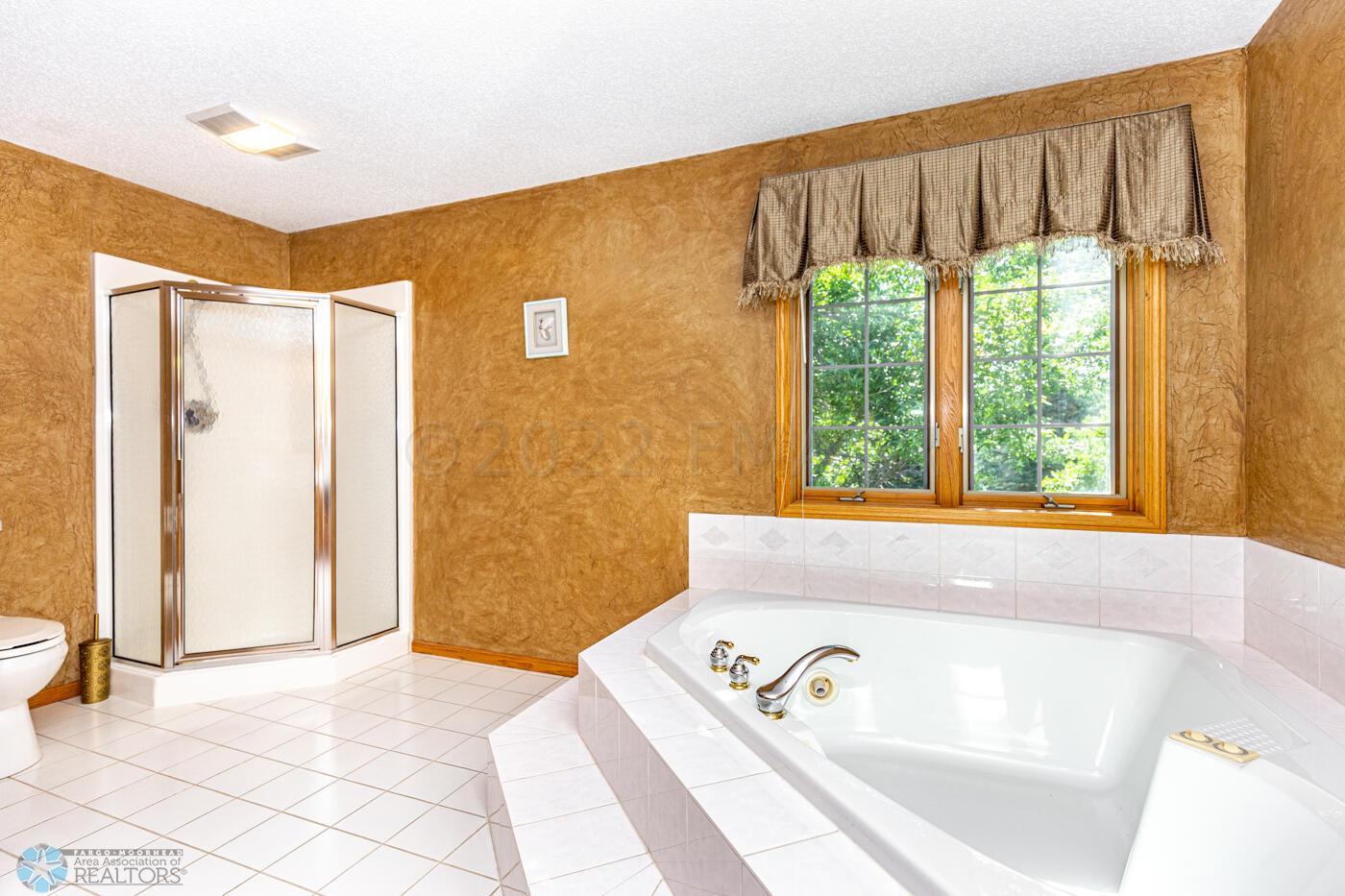 Jacuzzi Tub