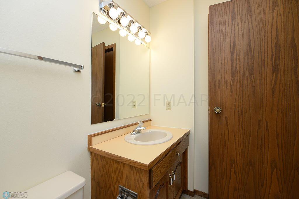 Upper Level Bath