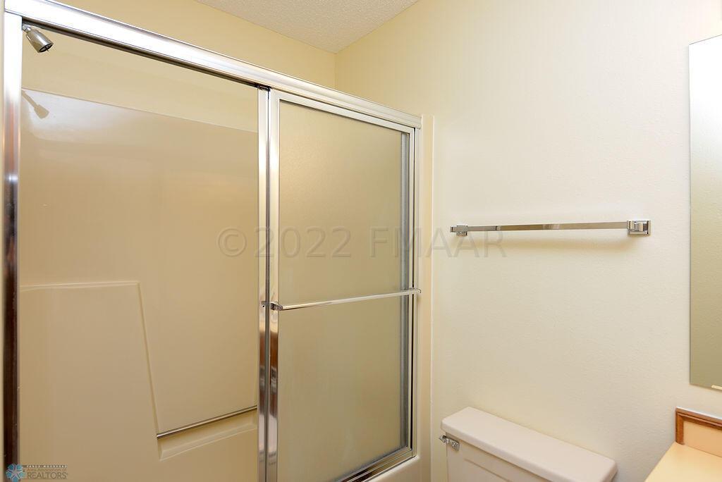 Upper Level Full Bath