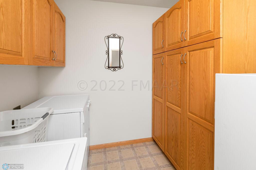 Laundry & Storage