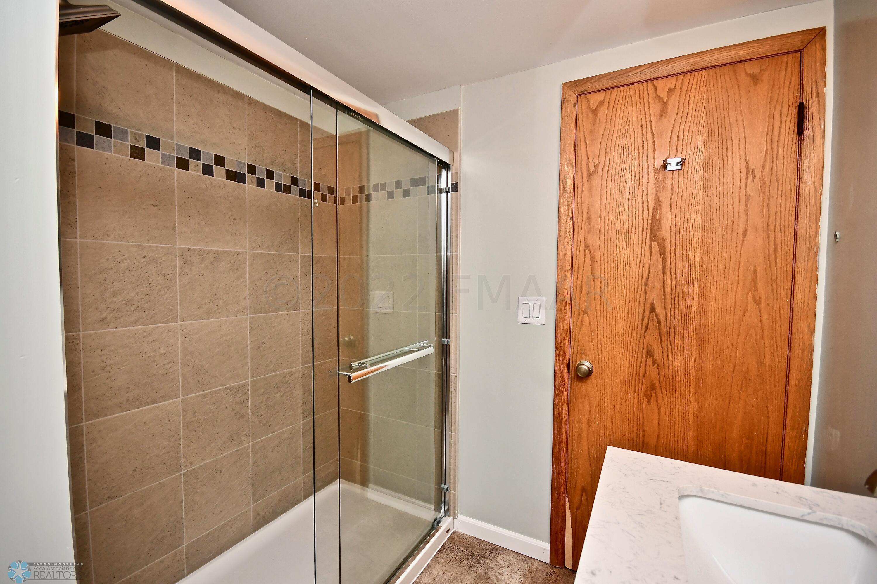 Lower Level Full Bath 2